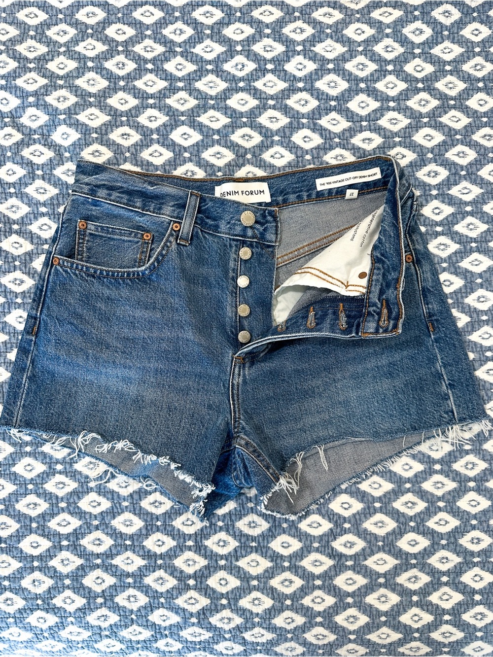 Denim Forum '90s Vintage Cut Off Denim Shorts 27 Button Fly Hi-Rise